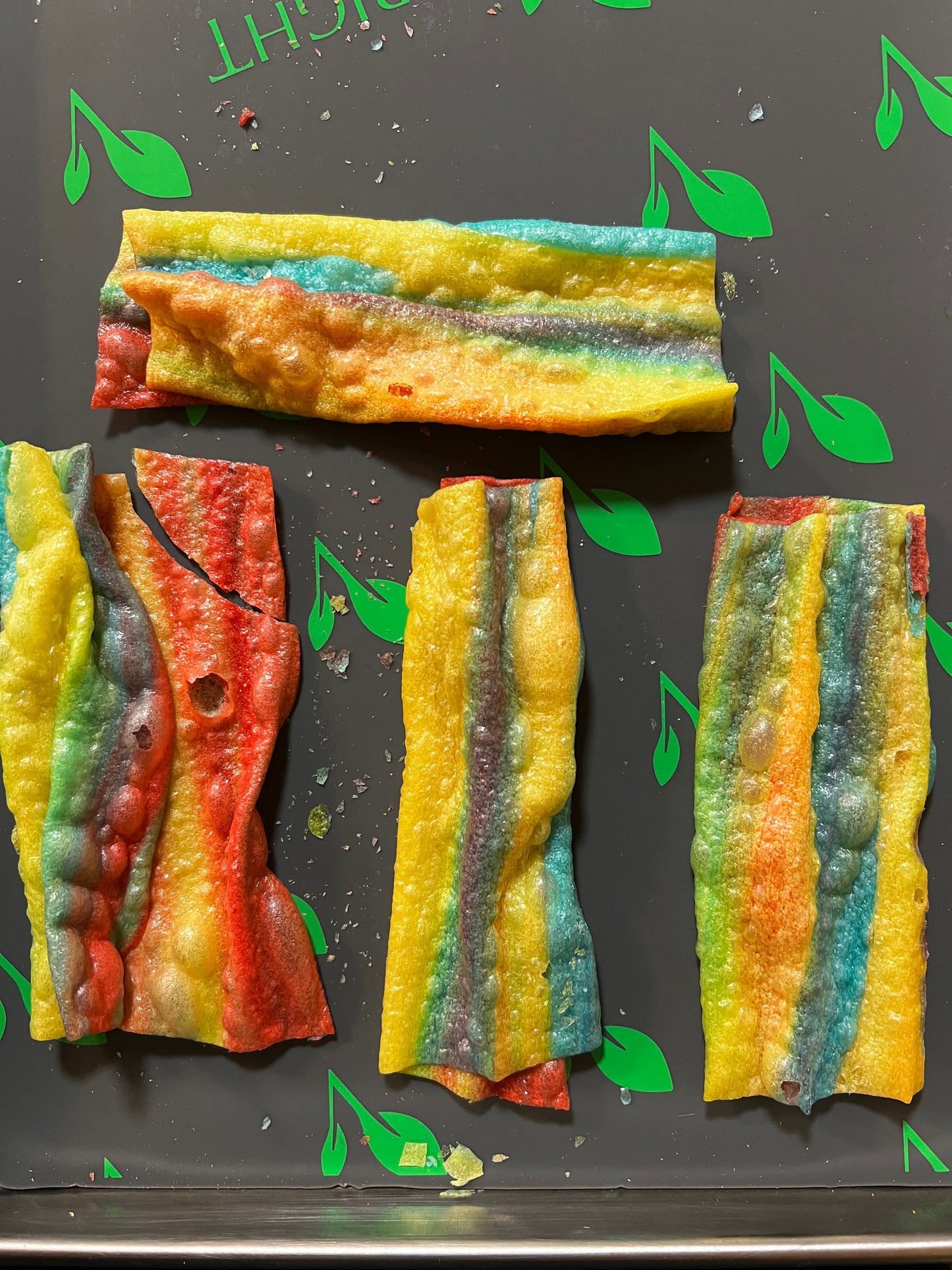 Kármán lines: Freeze Dried Fruit Rollup Crisps